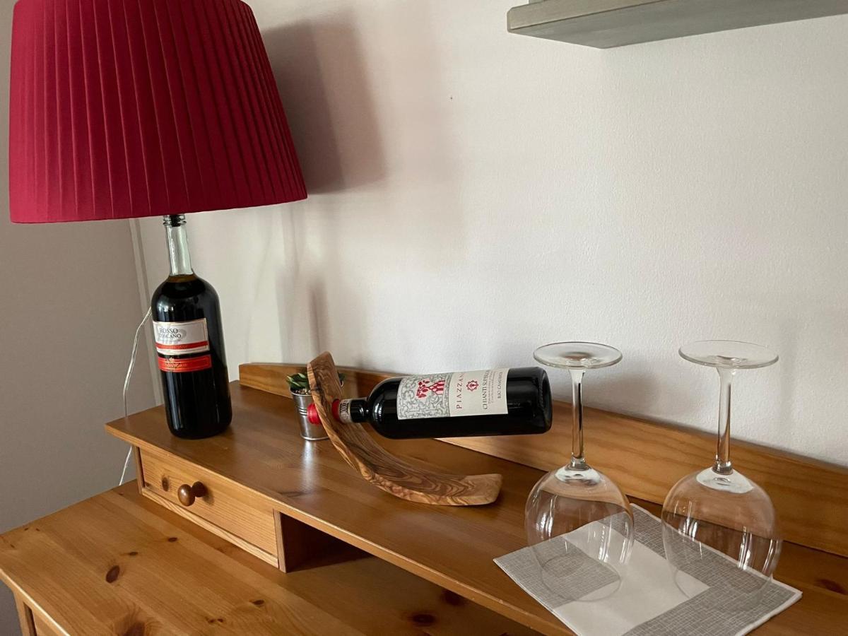The Loft E&E Chianti Room เอมโปลี ภายนอก รูปภาพ