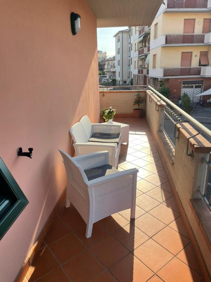 The Loft E&E Chianti Room เอมโปลี ภายนอก รูปภาพ