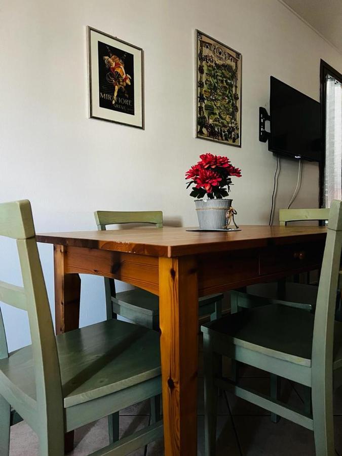 The Loft E&E Chianti Room เอมโปลี ภายนอก รูปภาพ