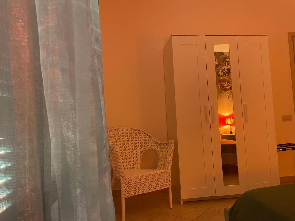 The Loft E&E Chianti Room เอมโปลี ภายนอก รูปภาพ