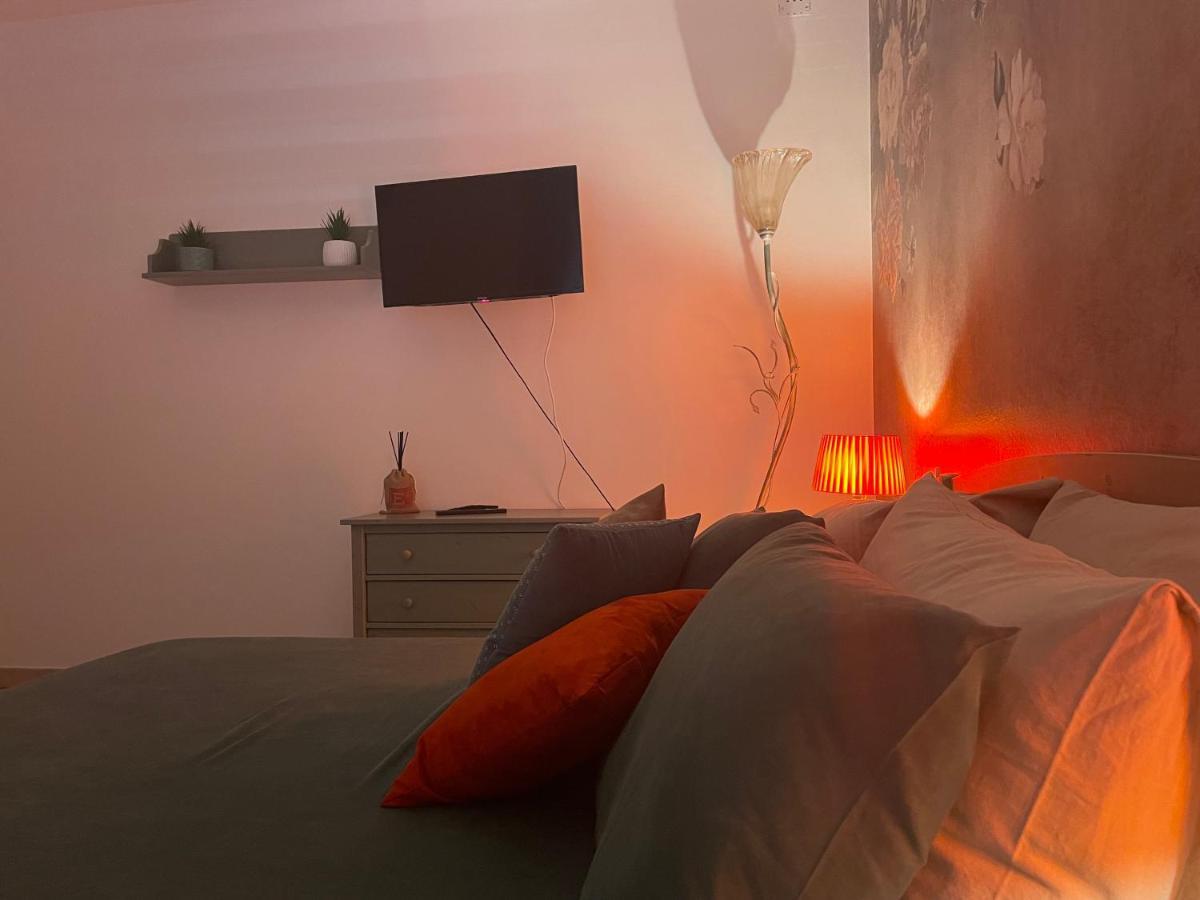 The Loft E&E Chianti Room เอมโปลี ภายนอก รูปภาพ