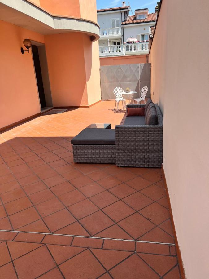 The Loft E&E Chianti Room เอมโปลี ภายนอก รูปภาพ